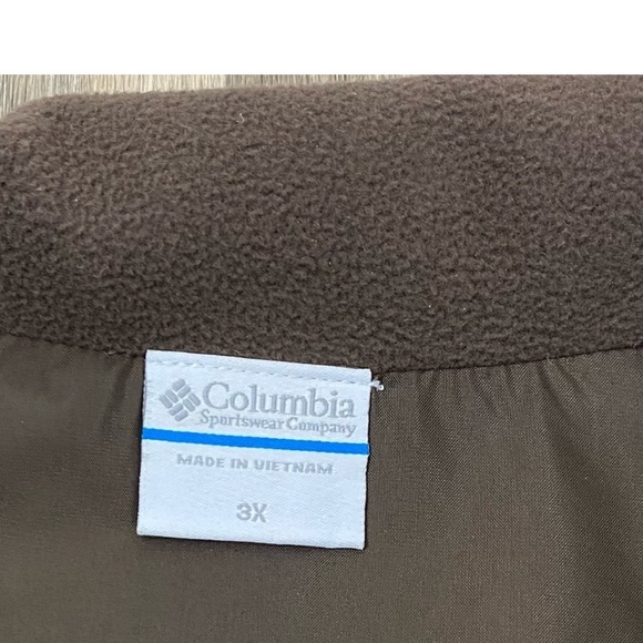 COLUMBIA Lightweight Quilted Fleece Vest. Color: Brown. Womens size 3Х - Picture 2 of 9